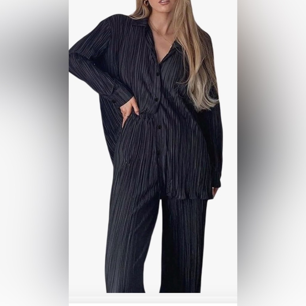 Amazon Elegant Black Women's Set